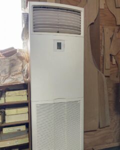 床置き業務用エアコンクリーニング8